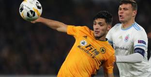 ЦСКА чакат отговор от двама футболисти