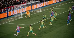 Разточителен Кристъл Палас не успя да пробие АЕК Ларнака и остави всичко за реванша