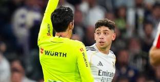 Валверде заплашен от по-тежко наказание след червения картон в дербито