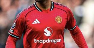 Зиркзее не бърза да напуска Манчестър Юнайтед въпреки слуховете