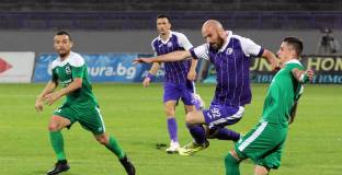 Етър и Дунав ще спорят за спасение в Първа лига