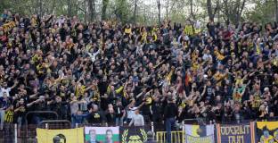 Феновете на Ботев Пловдив започнаха с организирането на екскурзии за финала