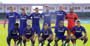 Етър прави дублиращ отбор