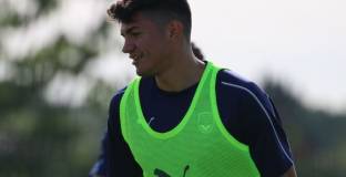    Интер нае защитник на Каляри