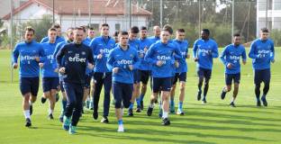 Костов и Горанов за чувството да носиш синия екип: Уникално (видео)