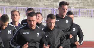 Етър привлече немски вратар