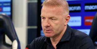 Таре: Политиците нямат право да спират сезона