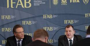 IFAB иска да въведе наказание за случайна игра с ръка