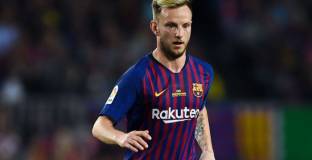 Барселона изключи напускане на Ракитич