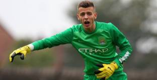 Саутхемптън е близо до покупка на вратар на Сити 