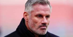 Карагър: Ливърпул няма да спечели Висшата лига с тази защита 