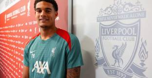 Ливърпул продължи с Куанса