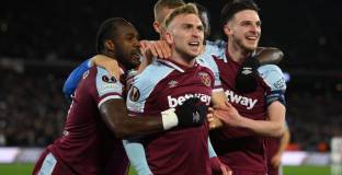 Уест Хем с човек по-малко направи равен с Лион (видео)