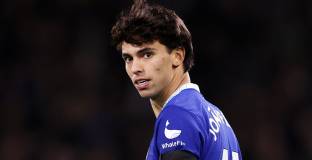 Лебьоф: Челси трябва да продаде Маунт и Пулишич, за да финансира сделката за Фелиш