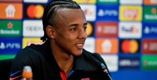 Кунде: Говорих с Тухел, но предпочетох думите на Шави 