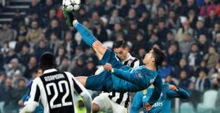 Журналист счупи крак в опит да повтори удара на Роналдо 