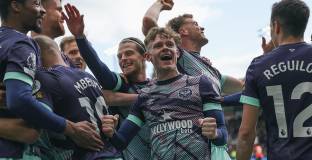 Лутън Таун - Брентфорд 1:5 