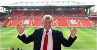 Сър Кени се зарази с коронавирус