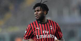 Евертън и Нюкасъл Юнайтед се интересуват от Кесие