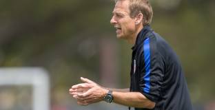 Клинсман е начело в списъка за нов селекционер на Япония 