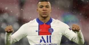 Мбапе няма да напусне ПСЖ това лято