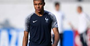 Мбапе дари премията си от световната титла 