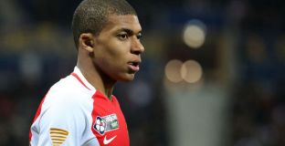 ПСЖ не може да купи Мбапе, ако изпадне в Лига 2