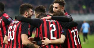 Милан с труден успех над Дюделанж в голово шоу на Сан Сиро (видео)