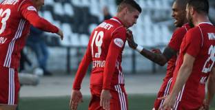 Десподов и Барт също са аут за мача с Левски