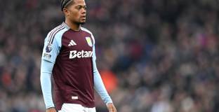 Леон Бейли се завърна в Астън Вила