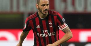 Бонучи предложил услугите си на Барселона 