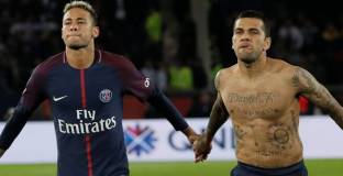 Алвеш: Неймар каза, че ще се съберем на по-късен етап от ШЛ 