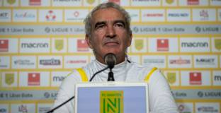 Доменек: Искам да подпиша с Марадона, но той е мъртъв