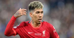  Фирмино не възнамерява да напуска Ливърпул