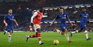 В Англия разрешиха краткосрочни договори с играчите