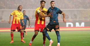 Бенфика и Наполи преговарят за Лука