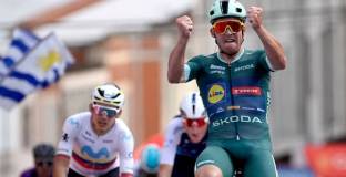 Педерсен спечели 15-ия етап от Вуелта 2025