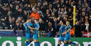 Брюж удари Астън Вила с куриозна дузпа, Шахтьор също с победа