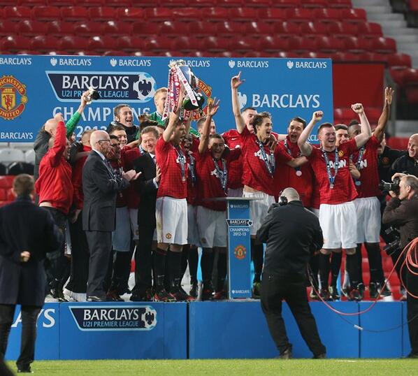 Юнайтед в свой блестящ маниер победи с 3:2 Тотнъм и спечели титлата в Англия (до 21 г.)