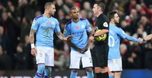 Сити подаде жалба срещу съдийството в мача с Ливърпул