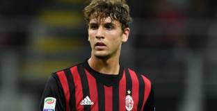 Лукатели: Феновете имат право да ни освиркват 