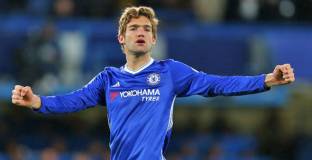 Алонсо сключи нов договор с Челси