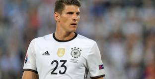 Марио Гомес смени един немски клуб с друг 