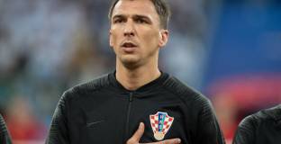 Манджукич: Не се вълнувайте, имам сили за мача с Англия