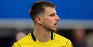 Челси разглежда двама за замяна на Маунт 