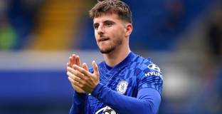 Преговорите между Челси и Маунт са в застой 