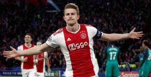 Два клуба останаха в борбата за Де Лигт