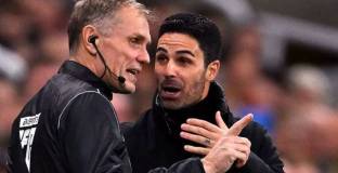  Арсенал съставя досие на съдийските грешки 