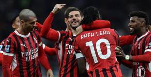 Милан - Лече 3:0 