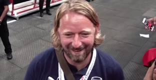 Арсенал повишава Мислинтат